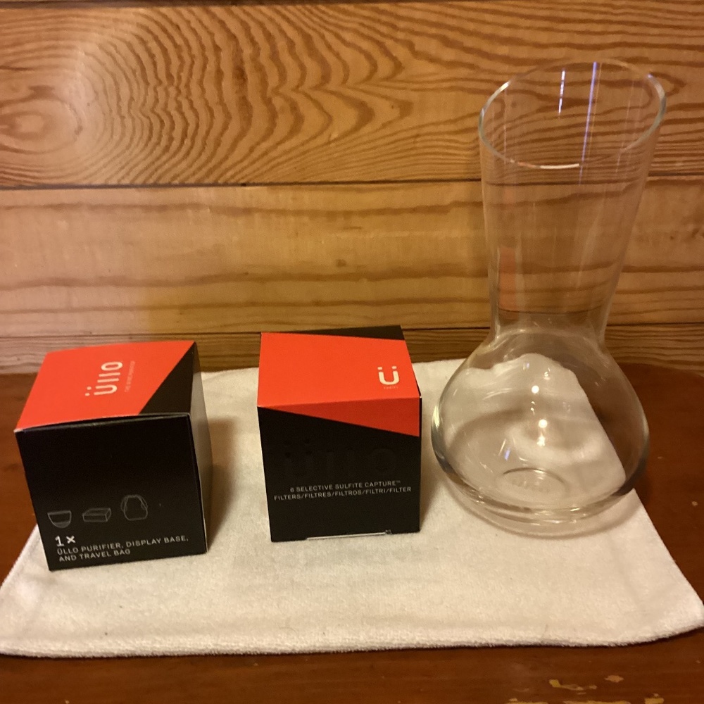 Ullo wine purifier